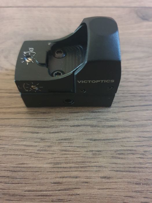 Red dot victoptics