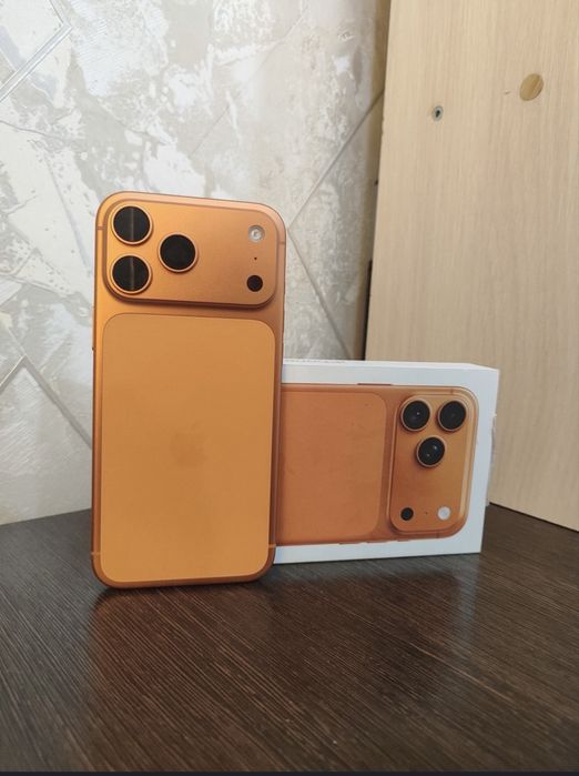 Iphone 17 pro max на гарантии