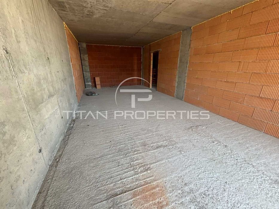 Продава се Тристаен апартамент в Пловдив, Христо Смирненски - 129 кв.м за 1452 €/кв.м - Снимка #2