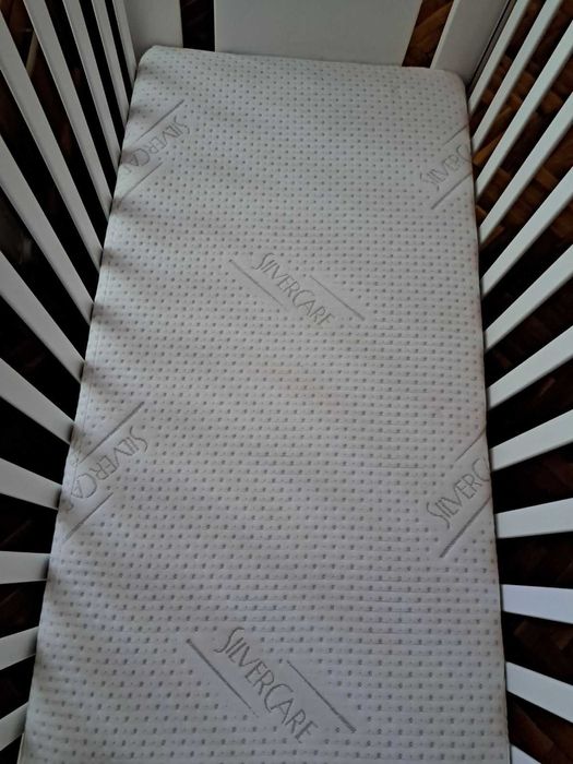 Дeтcĸo лeглo с подвижна предна решетка „baby arbor“