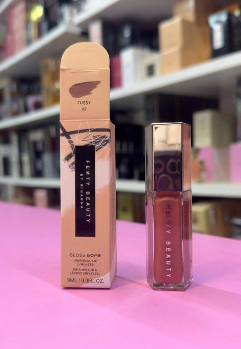 Fenty beauty gloss bomb червило