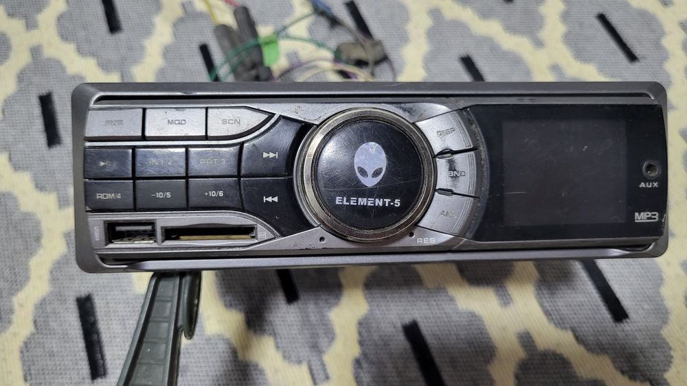 Продам автомагнитолы JVC,  DVD диски, видео и Element-5, mp3 USB