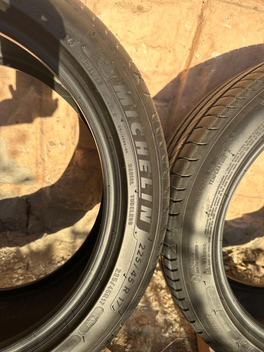 Продам шины на легковое авто
