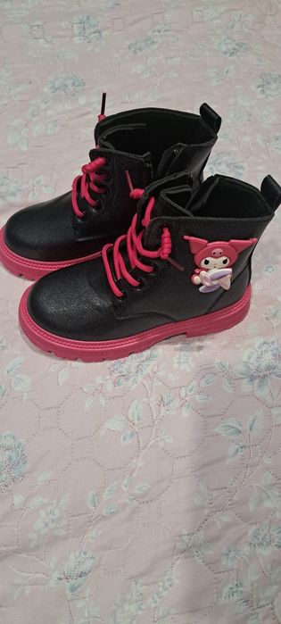 Сапожки новые для девочки