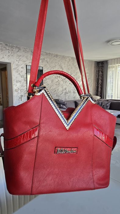 Червена чанта, твърда, тип куфарче