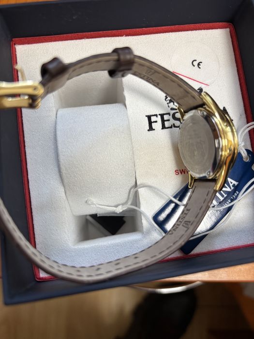 НОВ дамски часовник Festina Swiss made