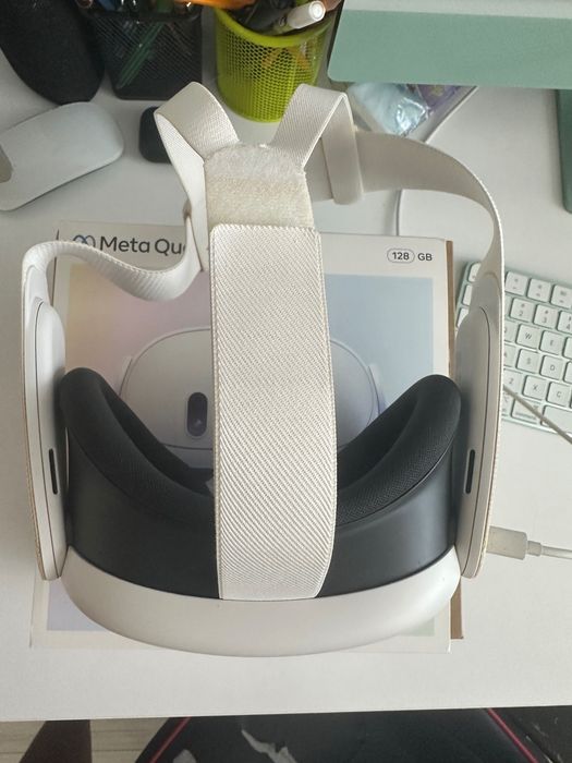 Vând Meta Quest 3 128GB