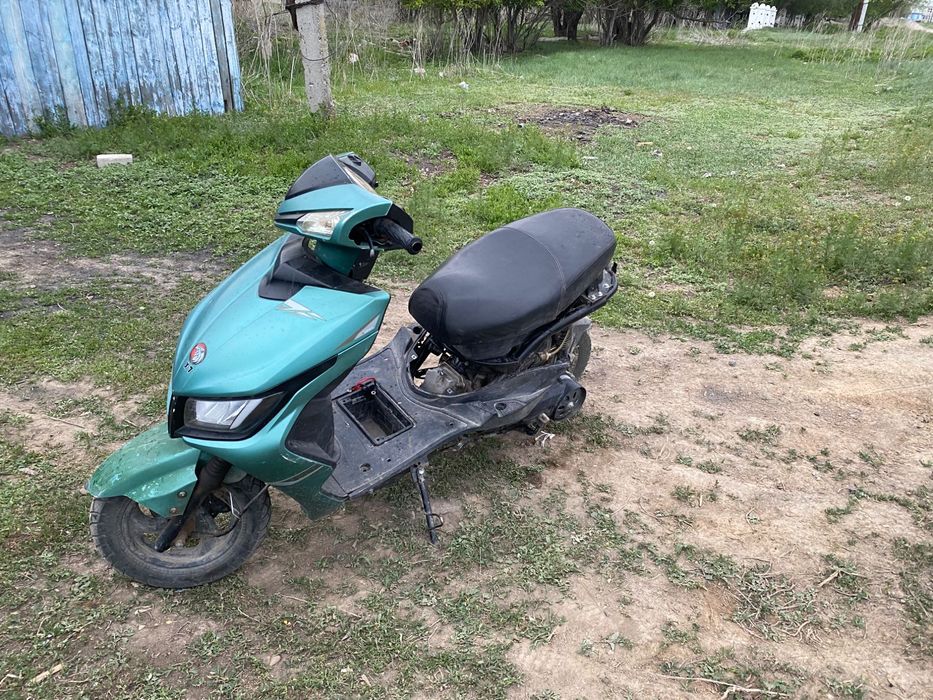 Продам скутер м8