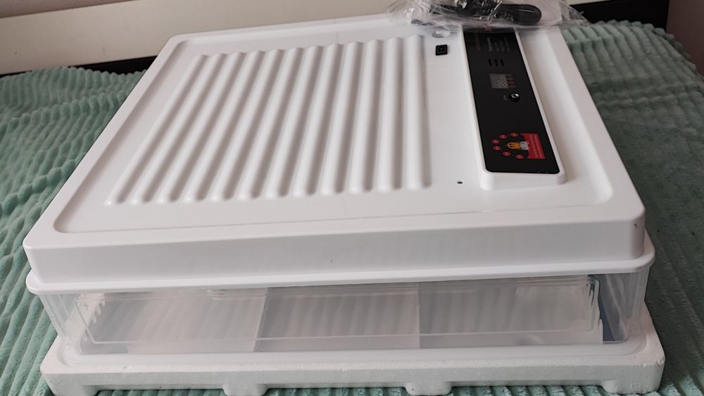 Incubator ms 130 ouă automat