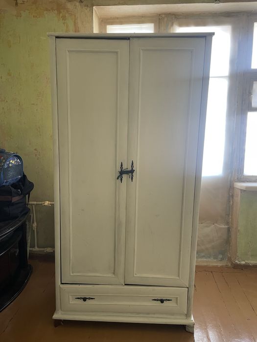 Продается шкаф и комод