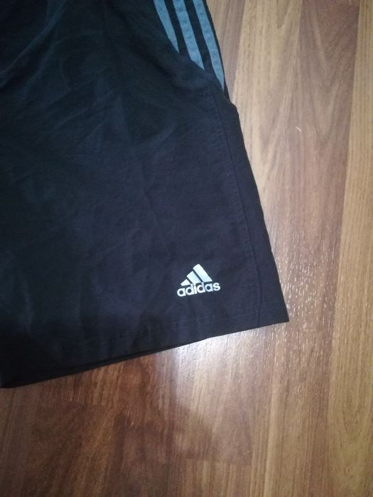 Pantaloni scurți Adidas response formotion
