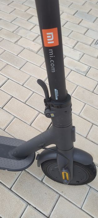 Trotineta electrica Xiaomi MI Essential