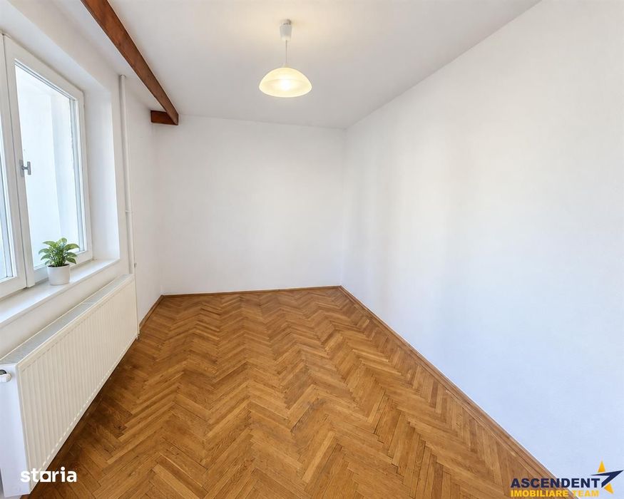 Apartament 2 camere, etaj 2, balcon, Central - Calea Bucuresti, Brasov