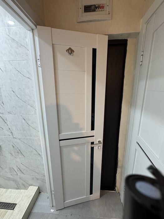 Продам двери межкомнатные