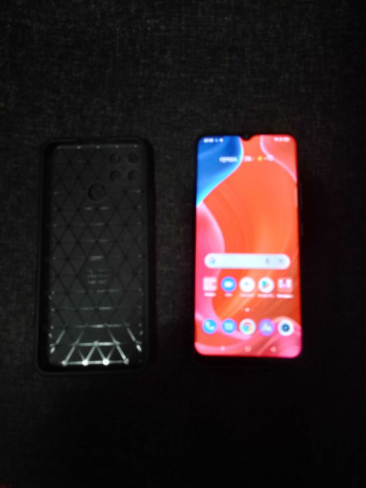 Телефон Реалме 7и