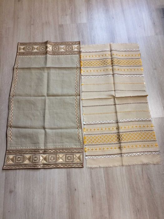 Карета бродирани 18 броя - различни размери и покривка за легло жакардова 1 брой