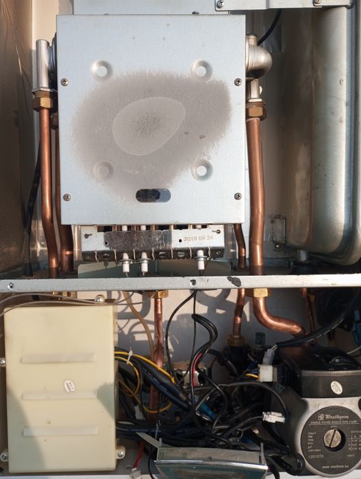 Продам газовый котел Рига