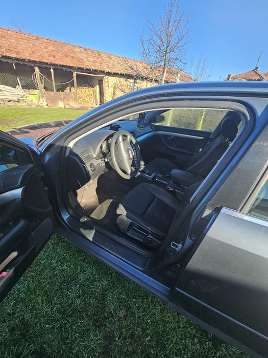 Audi A4 B6 2.0 бензин + газ, ръчни скорости
