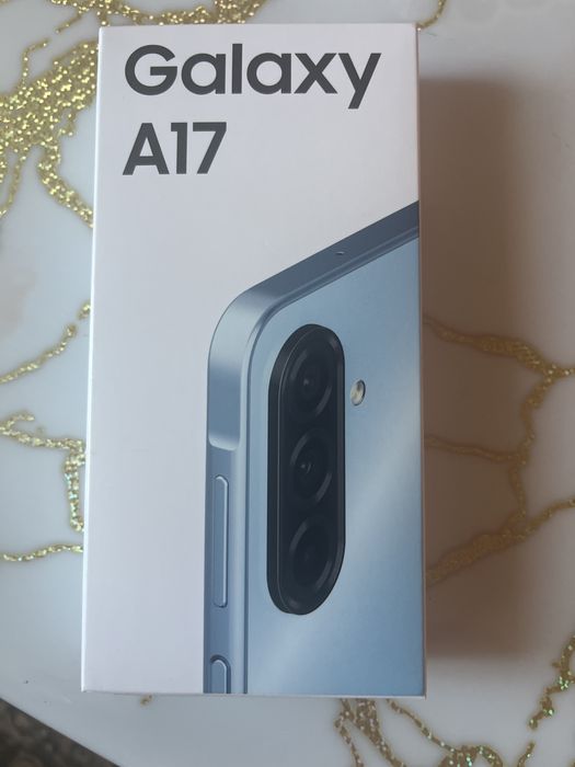 Продам Самсунг А17