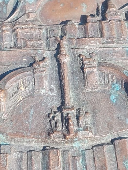 Lucrare turnata cupru semnată