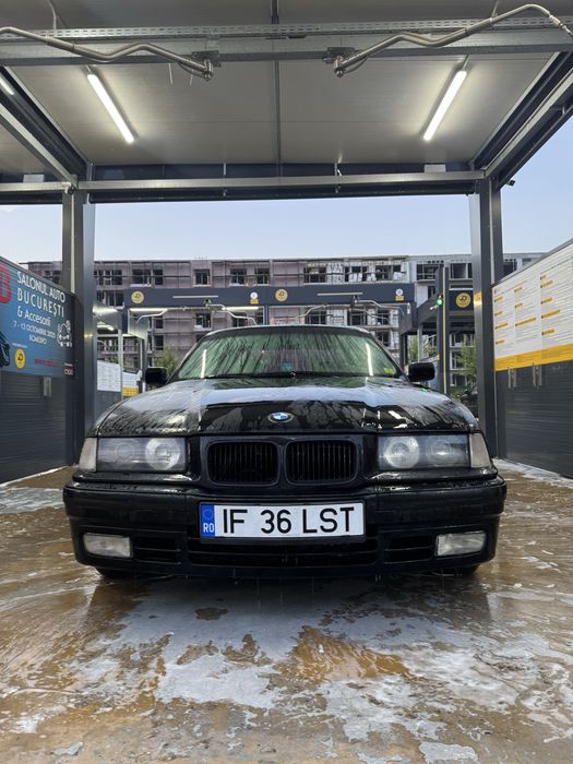 BMW e36 coupe 320i