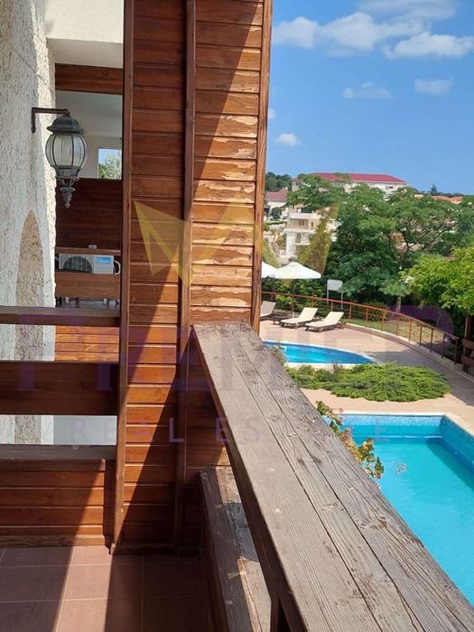 2-стаен в Добрич, област-с.Топола площ 95 цена 99500