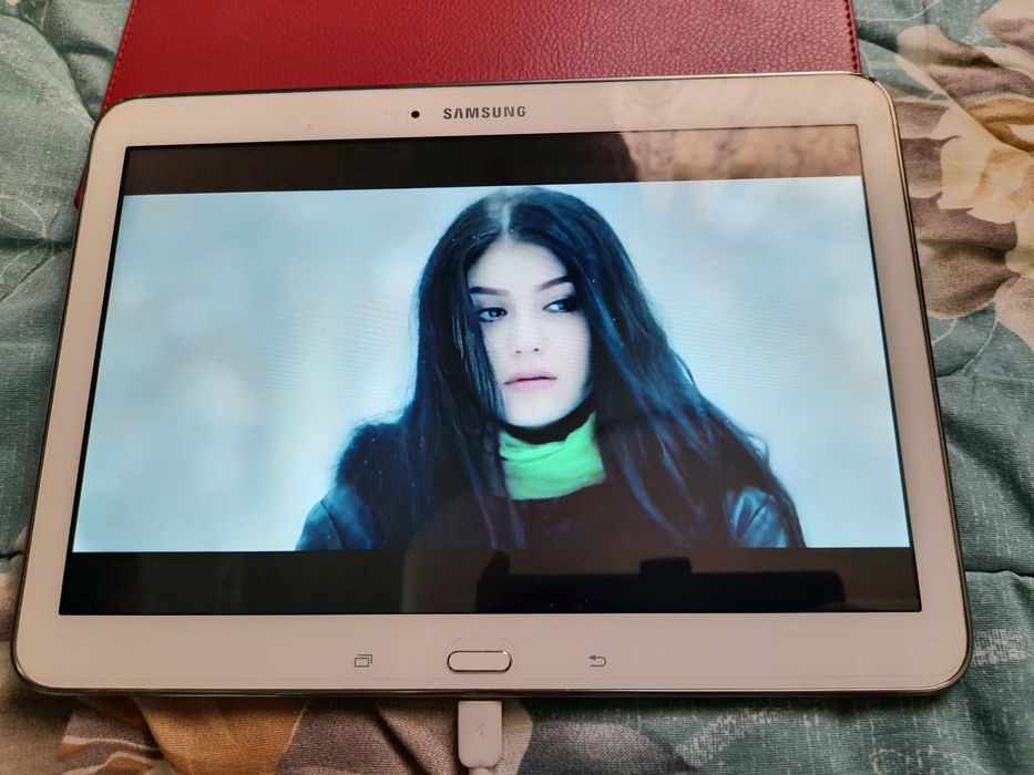Планшет SM-T531 tab 4
