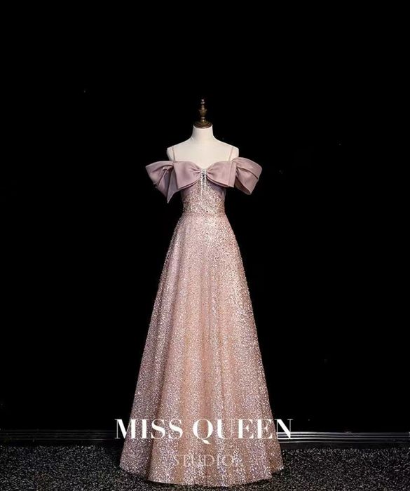 Вечернее платье на корсете