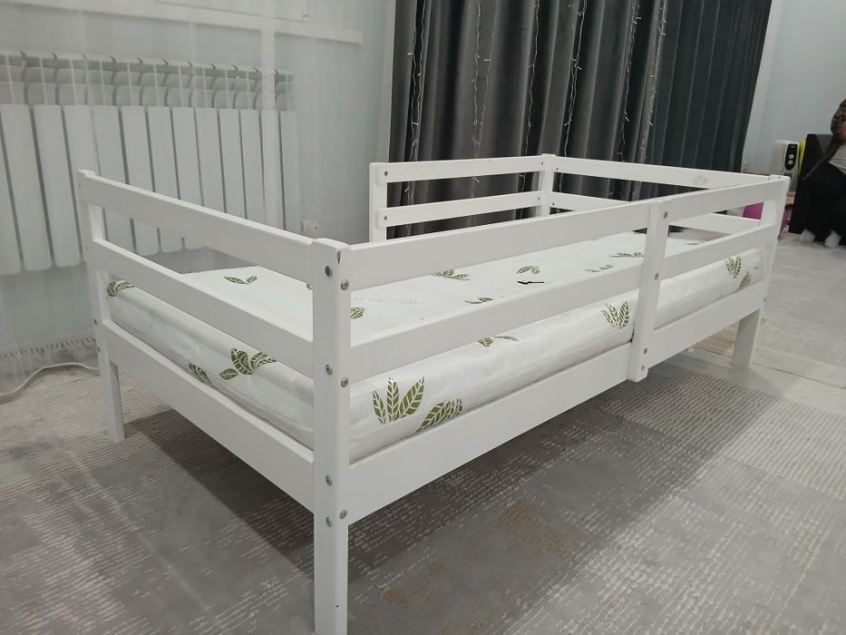 Продам кроватку детскую