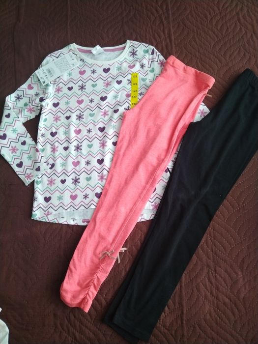 Лот за момиче р. 122 и 128