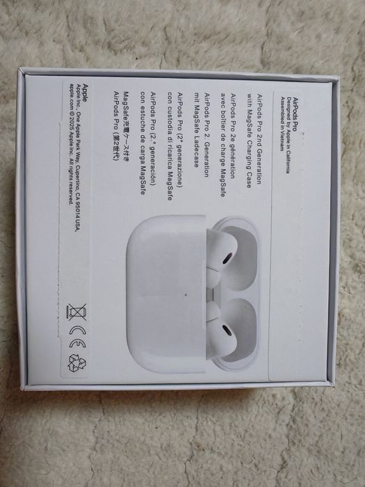 Apple AirPods Pro (2-го поколения)