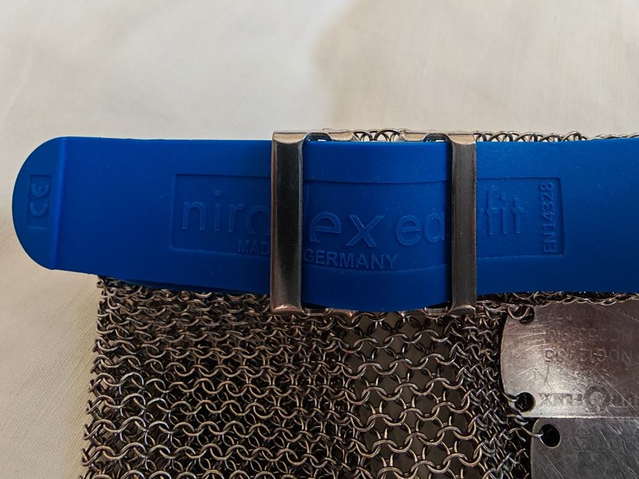 Метална ръкавица