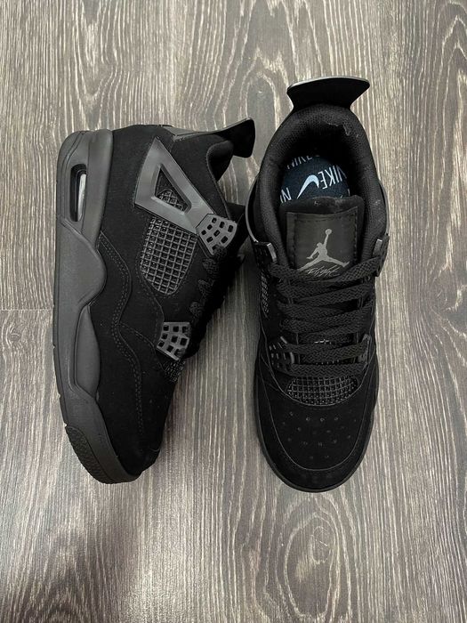 Jordan 4 black cat
