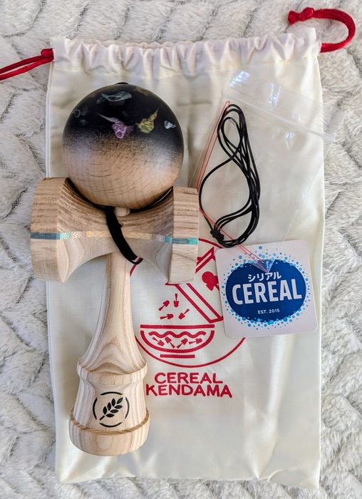 Kendama Cereal Higgs Full Moon Fermion Clear Crushable Bevel (500) / Askend, Hybrid Ken & Bevel Max Tama Antiskid (300)