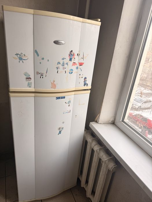 Продам хододильник Whirlpool