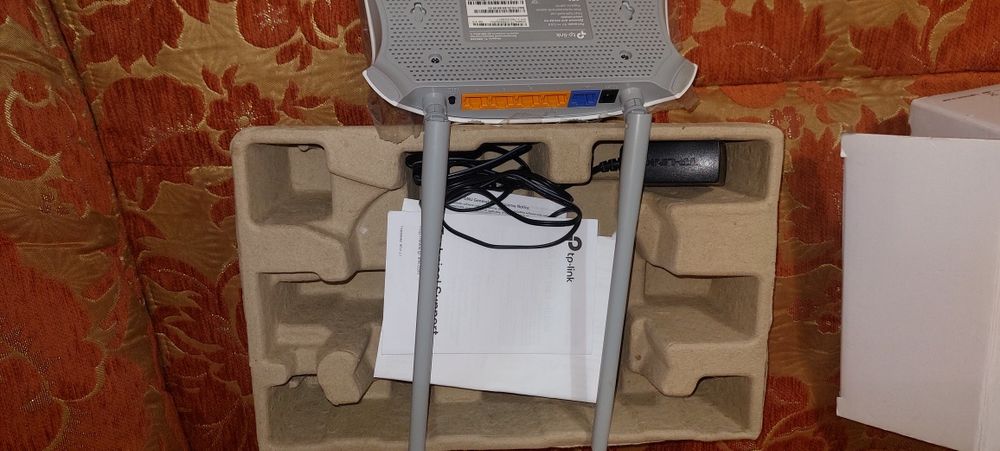 Продаю роутер Tp-link