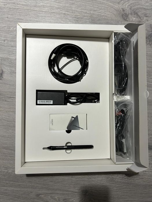 Tabletă grafică wacom cintiq 16.