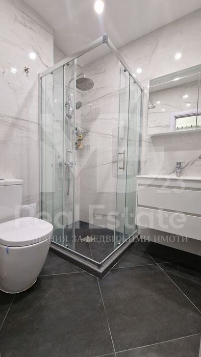 Дава се под наем Двустаен апартамент в Пловдив, Център - 60 кв.м за 459 € - Снимка #10