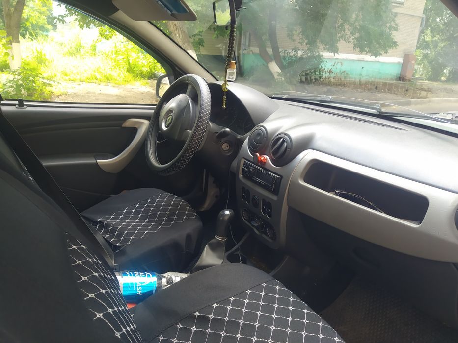 Рено Сандеро  2013г