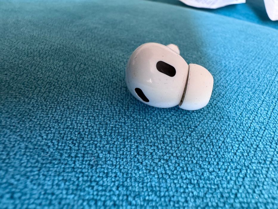 Apple AirPod pro gen. 1 дясна слушалка