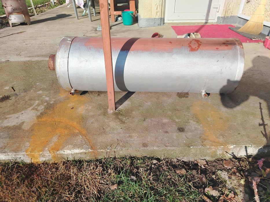 Vând boiler pe lemne de 100 litri