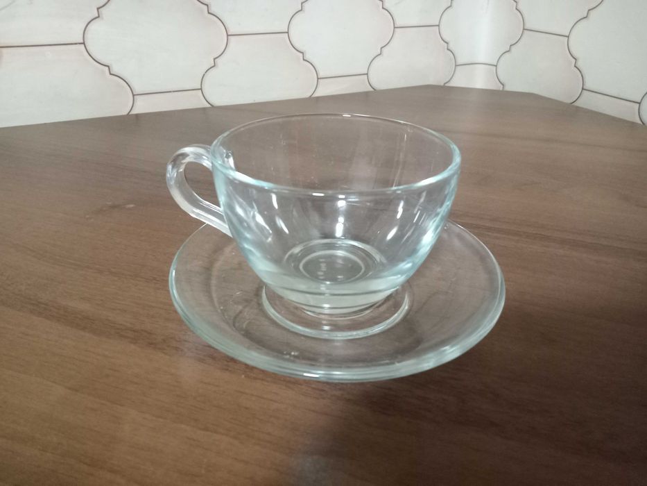 Хрустальные салатницы, вазочки и тд.