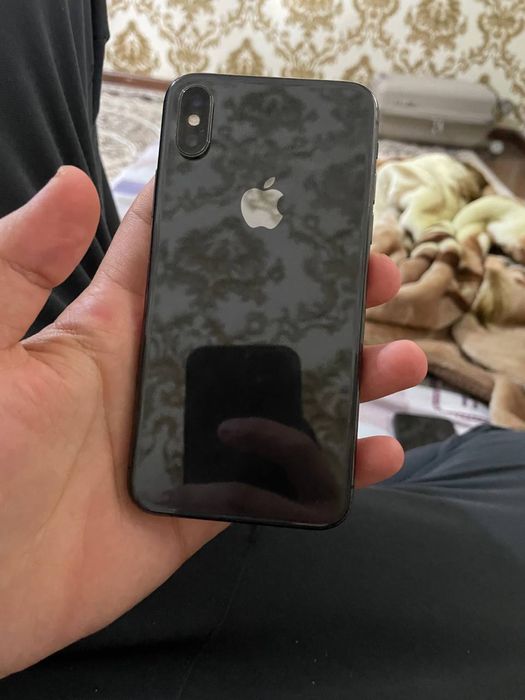 Iphone Xs ideal qora rang