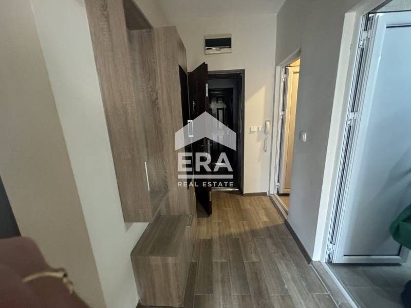 Дава се под наем Тристаен апартамент в Хасково, Център - 75 кв.м за 318.75 € - Снимка #9