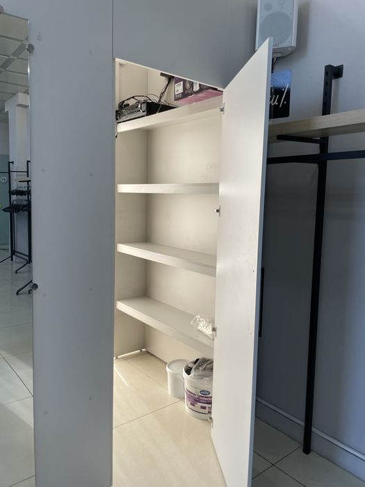 Продам оборудование для бутика.