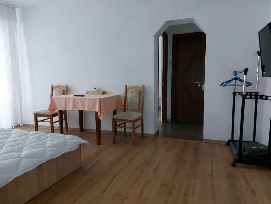Apartament de inchiriat 3 camere, Aeroport, Viitorului, Petrosani