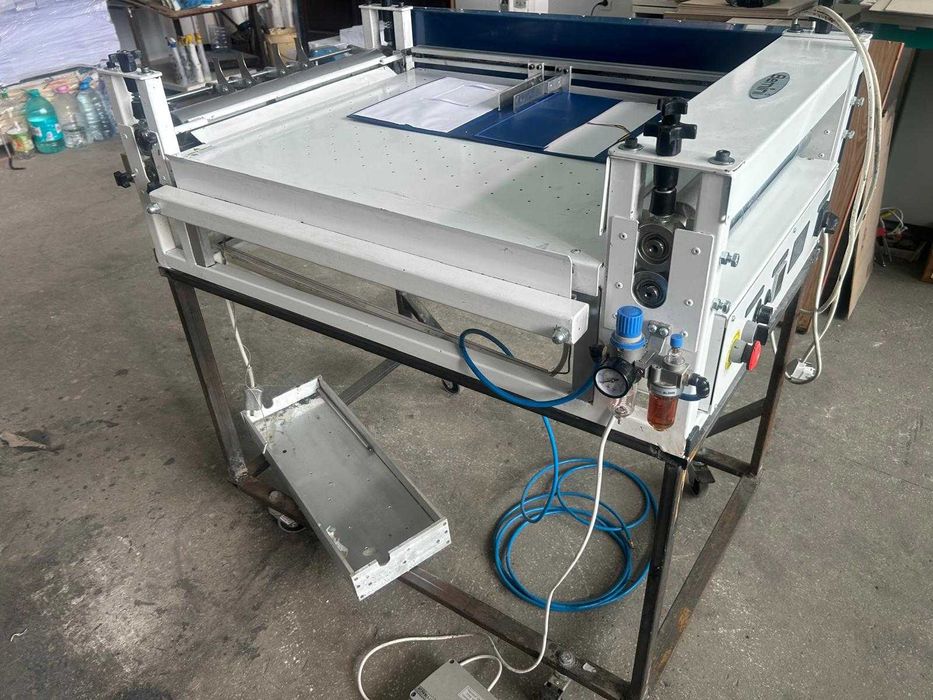 Utilaj tipografie – Mașină coperți tari / scoarțe carte Bemini 2022