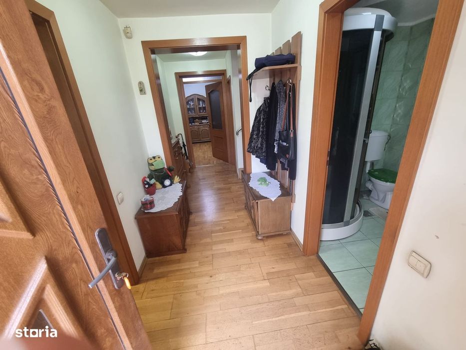 Vilă P+M,teren 1.790 mp,Simeria-zonă rezidențială