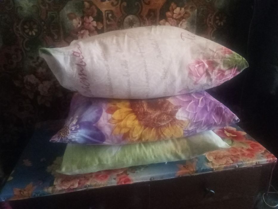 Недорого продаю подушки!