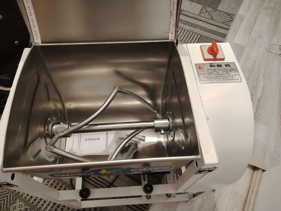 Продается тестомес 25 кг